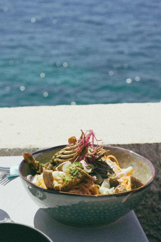 déjeuner à la plage bleue